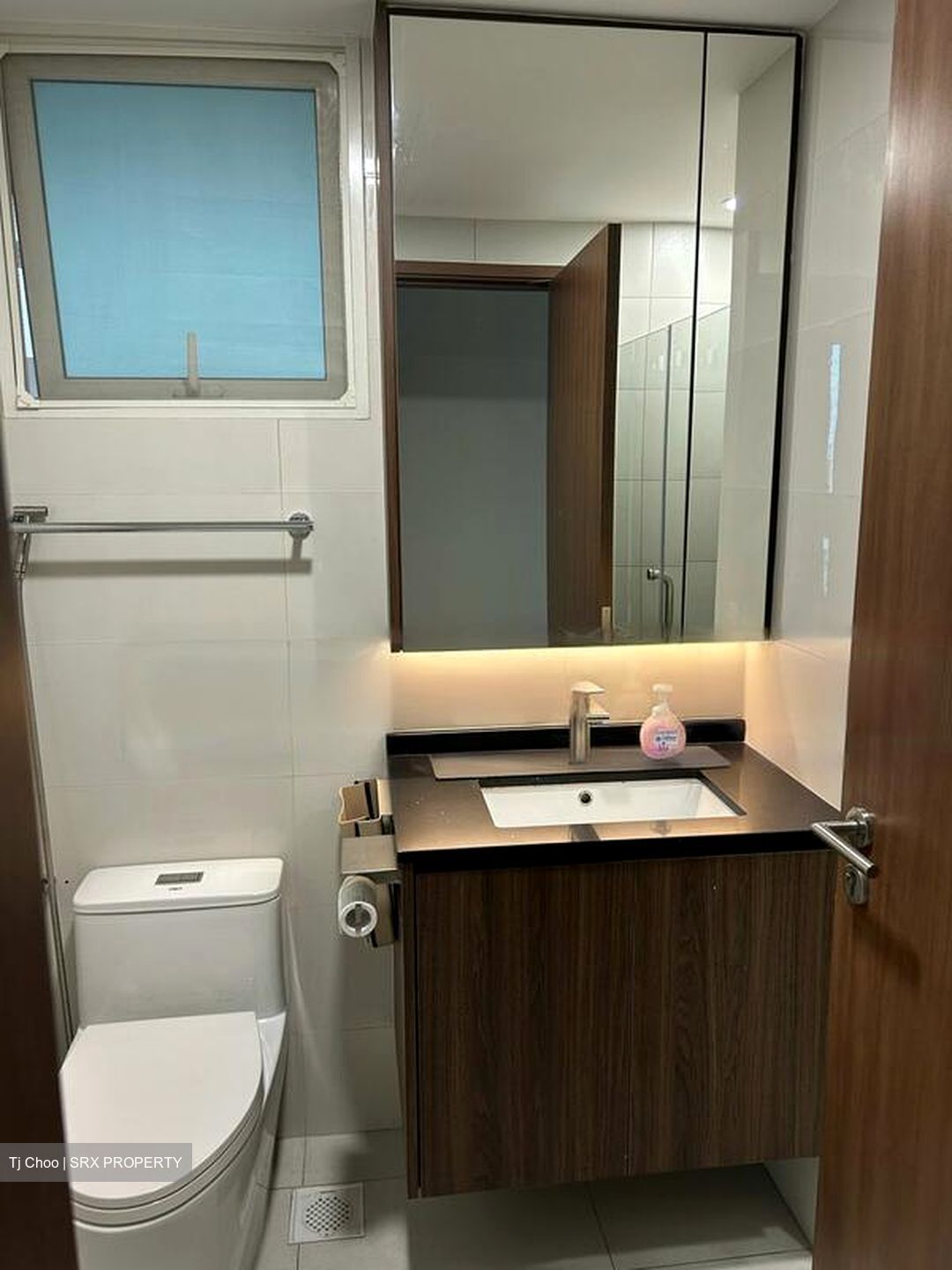 1 Canberra (D27), Condominium #481426331